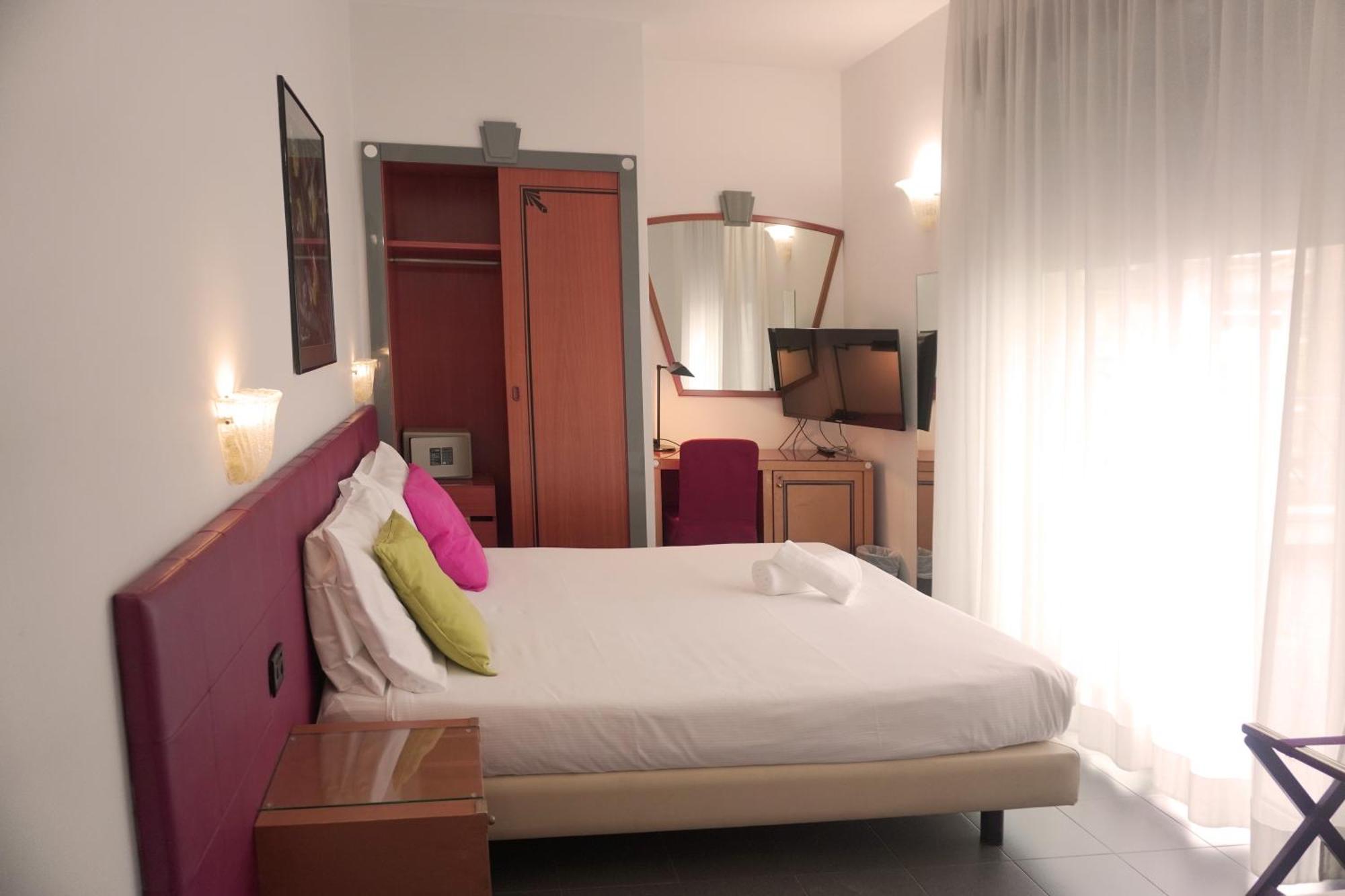 Hotel Nettunia Rimini Rum bild